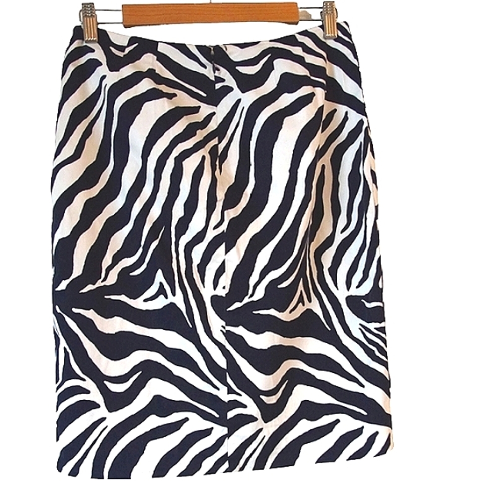 Jones Wear Stretch Skirt Size 4 Navy Blue and White - Picture 2 of 8